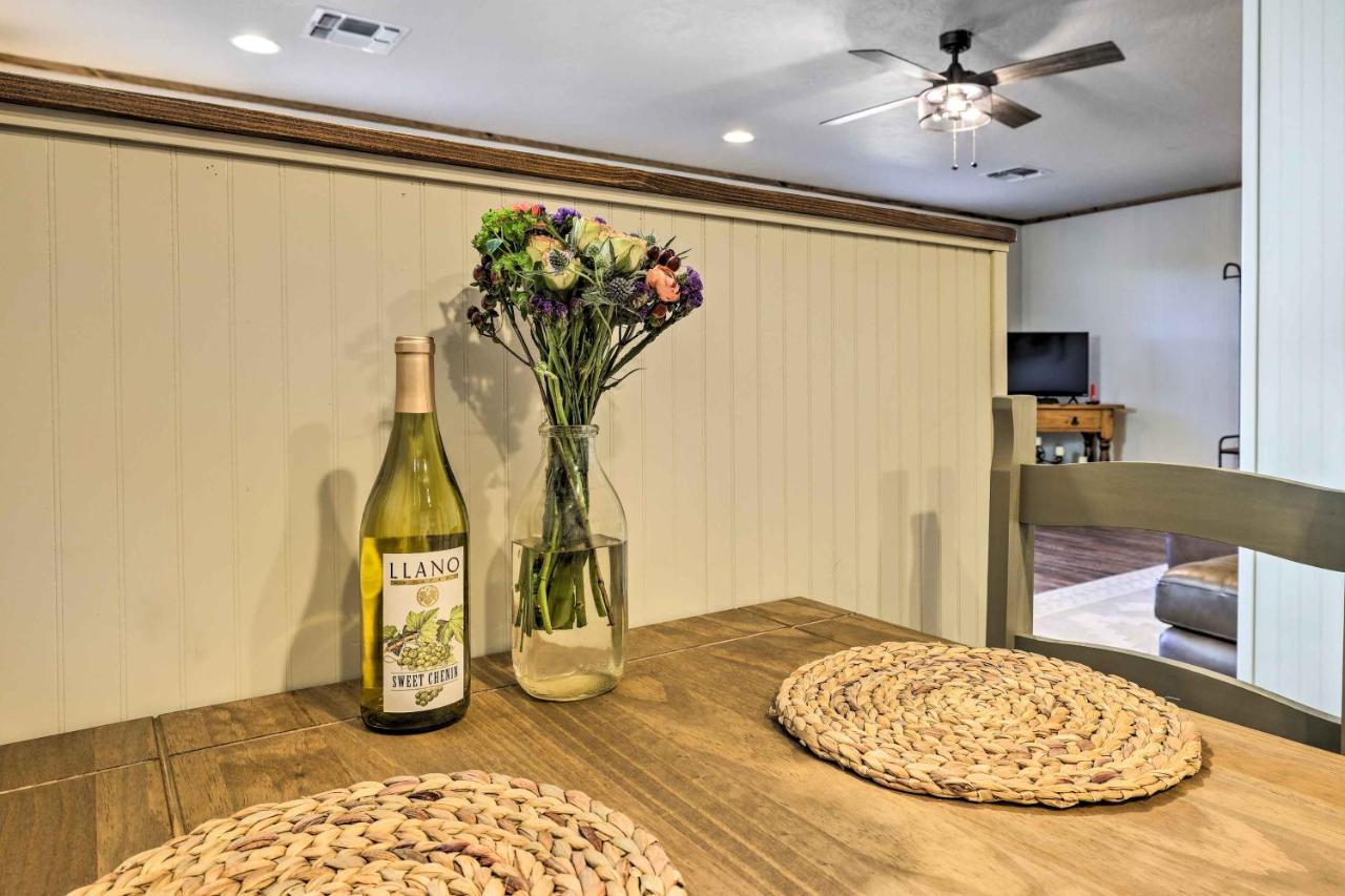 Cozy Fredericksburg Studio Near Wineries! Eksteriør billede